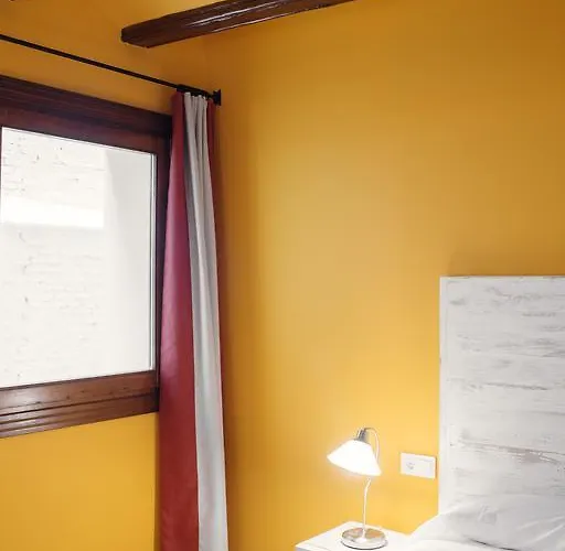 Отель Ad Hoc Carmen 2*