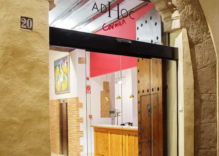 Ad Hoc Carmen Hotel